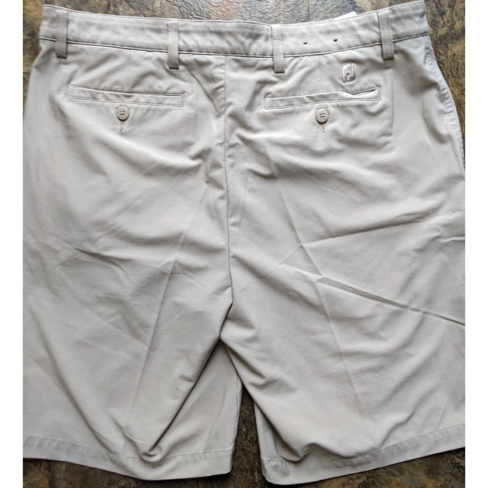 Men's FOOTJOY Performance Moisture Wicking Shorts Khaki Size W36 10" Inseam - Picture 2 of 4